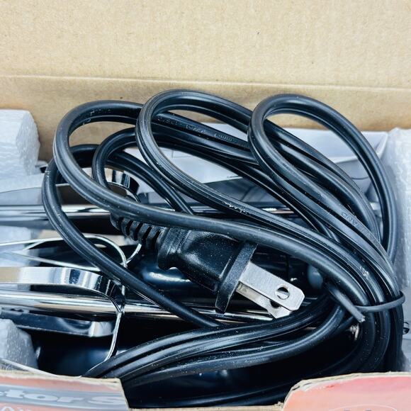 Proctor Silex 62507 5 Speed Hand Mixer - Black. New In Open Box. - Picture 8 of 9